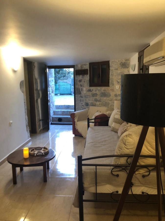 Kamares Cave House 3 Apartment Alika Luaran gambar