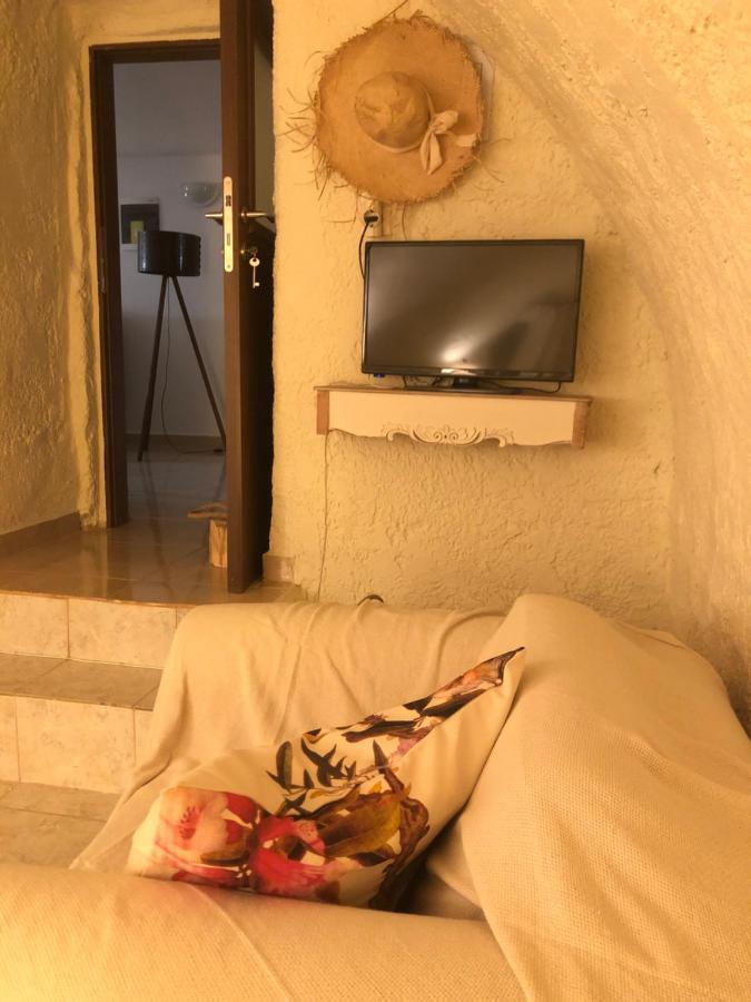 Kamares Cave House 3 Apartment Alika Luaran gambar